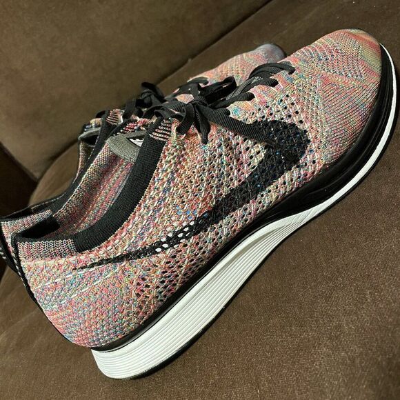 NIKE FLYKNIT RACER MULTICOLOR Rainbow MENS 11.5 US 526628-004 Version 1 2013 - Picture 5 of 12